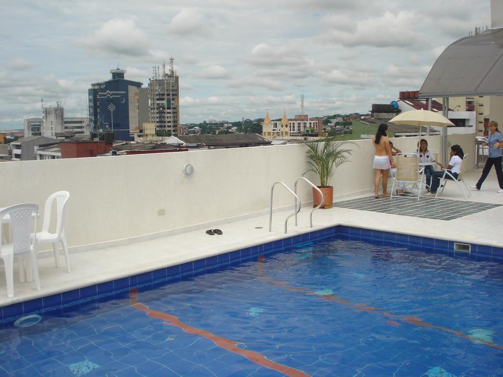 Hotel Puerta De Alcala Villavicencio Exterior foto